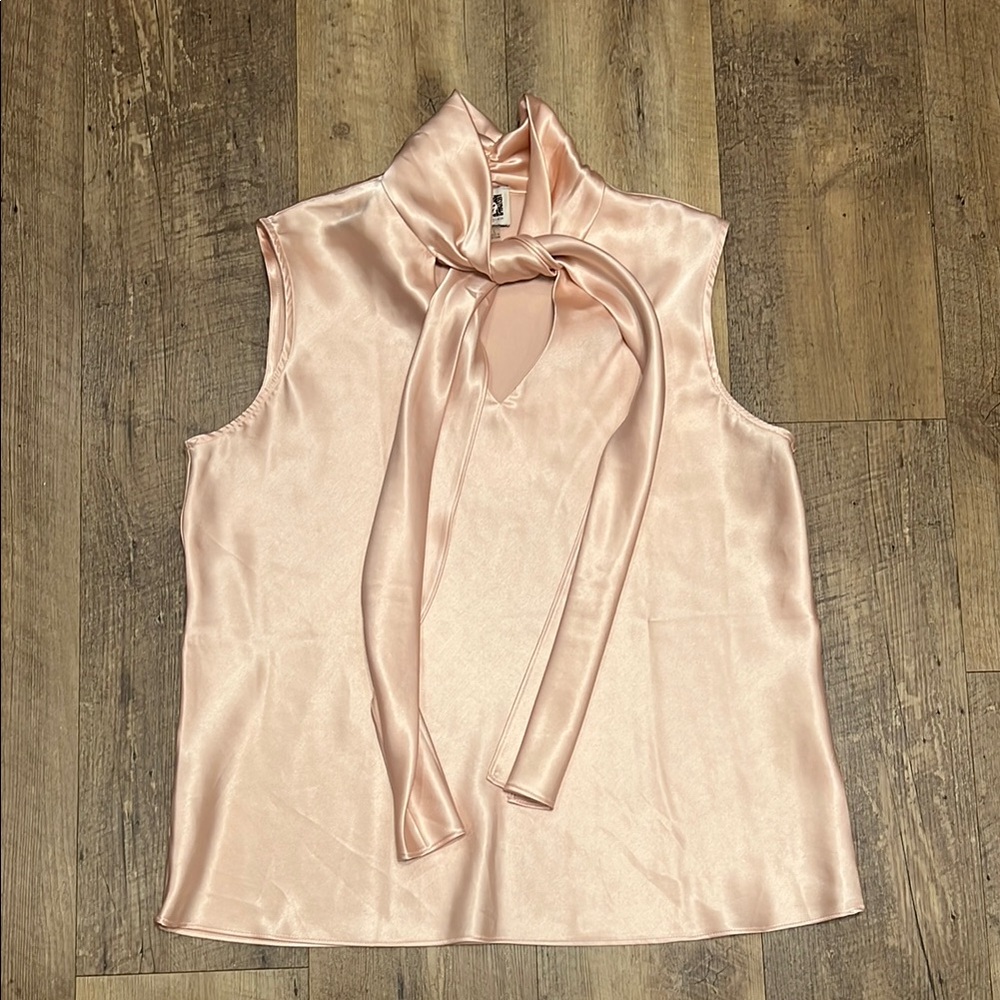 Anne Klein Peach/Pink Sleeveless Tie Front, Shiny ✨ Blouse, Size L, EUC